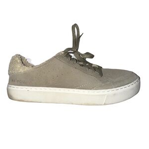 Dr Scholl’s Women’s Suede Faux Fur Lined Sneakers Size 9.5 Excellent Condition